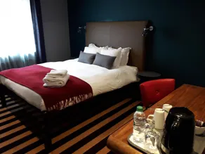 The Penny Farthing Hotel - Chambre