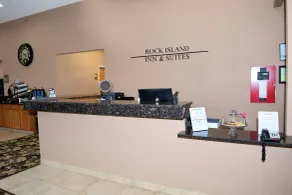 Rock Island Inn & Suites - Rezeption