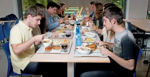 Pere Tarrés Youth Hostel - Restaurant