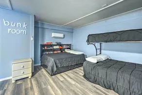 Lakefront Family Home, Recently Renovated! - Zimmer
