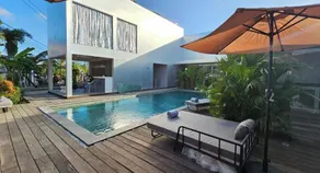 Unit Space Village - Piscine