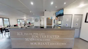 Kyriad Fontenay - Trésigny - Reception
