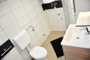 Charming Apartment in Vrsi Mulo, Great Place in Dalmatia for Family Vacation - Badeværelse