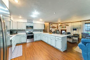 Steps to Shore: Group Getaway on Kentucky Lake! - Interiör