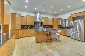 Scenic Lagrange Retreat! 3,600 Sq Ft, Pool Access - Interiör