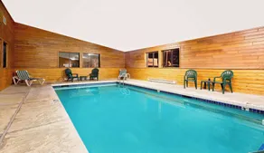 Super 8 by Wyndham Ashland - Piscine