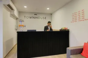 OYO Townhouse 177 Balewadi - Rezeption