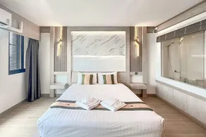 Ruean Phae Royal Park Hotel - Chambre