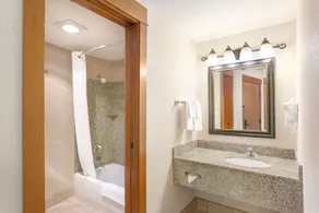 Kathryn Riverfront Inn, an Ascend Collection Hotel - Salle de bain