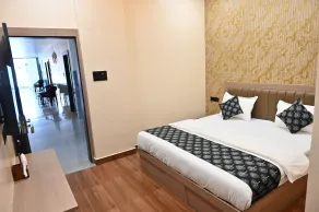 Hotel Pinaka - Habitación
