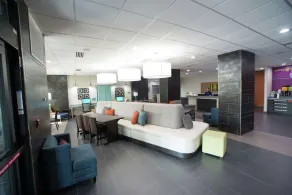 Home2 Suites by Hilton Tulsa Hills - Reception