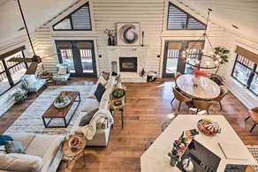 Enchanting Forested Cabin w/ Fire Pit & Grill - Innenbereich