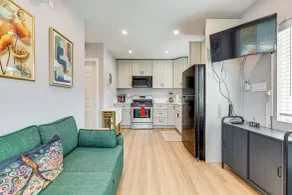 Spacious, Cozy Rear House Near LAX - Intérieur