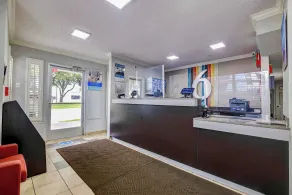 Studio 6 Arlington, TX - South - Dallas - Lobby