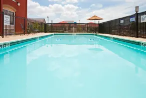 Holiday Inn Express & Suites Plano West - Frisco By IHG - Basseng