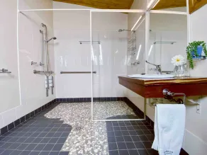 Schöner Garten am See - Badezimmer