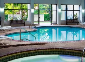 Radisson Hotel Hauppauge-Long Island - Piscine