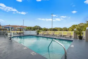 Spot X Hotel Wesley Chapel - Tampa Area - Basseng