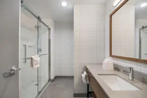 Hampton Inn & Suites By Hilton Irving DFW Airport North - Chambre