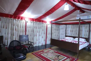 Devs Camp - Room