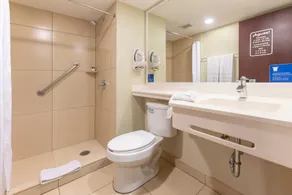 City Express by Marriott San José Costa Rica - Bathroom