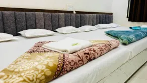 Hotel Shree Shivay Omkareshwar - Room
