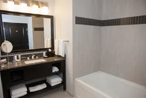 La Quinta Inn & Suites by Wyndham Lubbock Southwest - Salle de bain