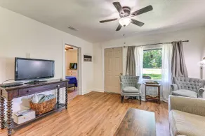 Pet-friendly Home w/ 1-acre Yard in Aubrey - Interiør