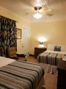 Midtown Guest House - Room
