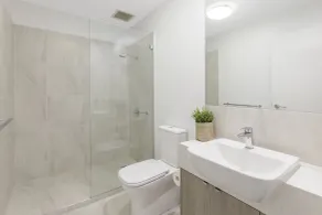 Quest Geelong - Bathroom