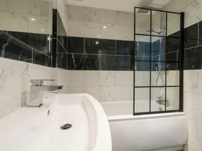 Flat 6, Thornlow Heights - Salle de bain