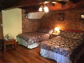 RolandsCroft Guest House - Room