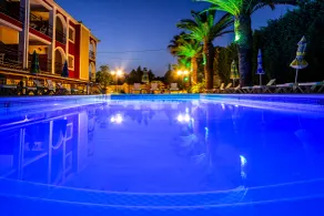 Rose Club Apartments - Piscine