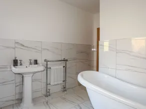 Bryn Mel Apartment - Baño