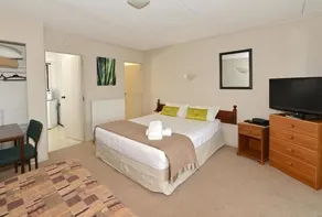 Waterfalls Estate - Motel & Campground - Zimmer