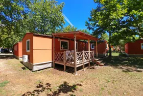 Camp Perna - Reception