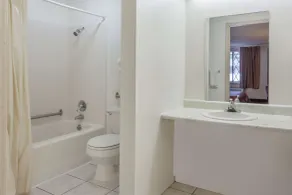 Knights Inn Farmington Hills - Salle de bain