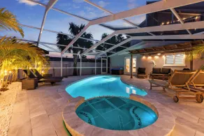 Siesta Key Oasis w/ Outdoor Pool + Screened Lanai! - Interior
