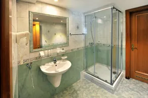 APLEND CITY Hotel Perugia - Baño