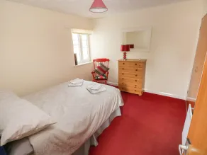 13 Lyndhurst Avenue - Zimmer