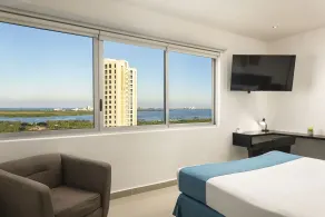Suites Malecon Cancun - Quarto