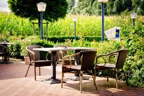 Hotel Fauna - Terrasse/gårdhave