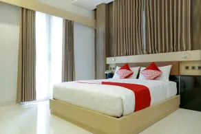 Sans Vibes Hotel Grand Omah Sastro Gejayan - Room