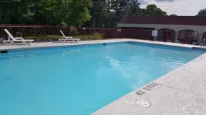 Econo Lodge Inn & Suites Norton - Wise South - Pool