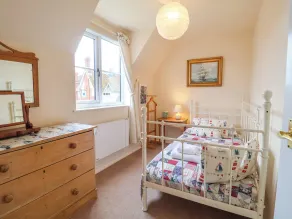 1 Market Hill - Room