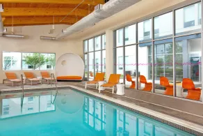 Aloft by Marriott Bolingbrook - Pool