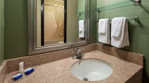 Best Western Richland Inn Mansfield - Salle de bain