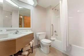 Comfort Inn & Suites LaVale - Cumberland - Room