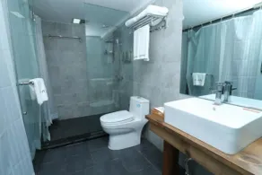 Floral Hotel Langzhong Pangmen College - Banheiro