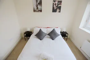 Easy Travel Luxury NEC Airport - Room